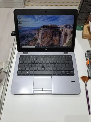 HP EliteBook 820 G1