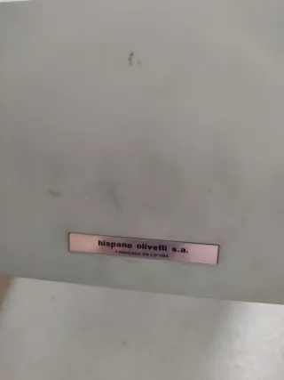 Máquina de escribir antigua portátil