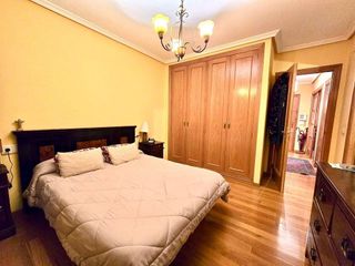 Piso en venta en Centro en Ourense