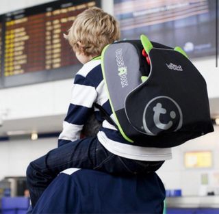 Trunki Alzador Mochila Negro y Verde