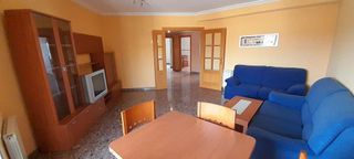 Piso en venta en Santa Cruz - Industria - Polígono Campollano en Albacete