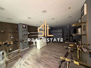 Local comercial en alquiler en Collblanc en Hospitalet de Llobregat, L´