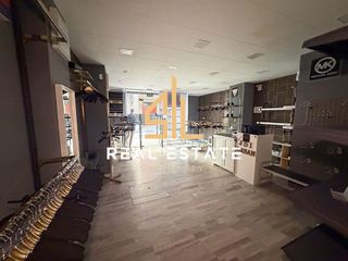 Local comercial en alquiler en Collblanc en Hospitalet de Llobregat, L´