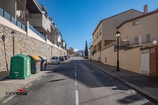 Casa adosada en venta en Bola de Oro - Serrallo en Granada
