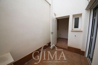 Casa adosada en venta en Tomelloso