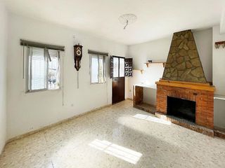 Casa adosada en venta en Paterna de Rivera