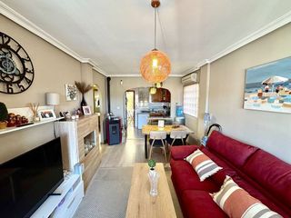 Casa adosada en venta en Urbanizaciones en Guardamar del Segura