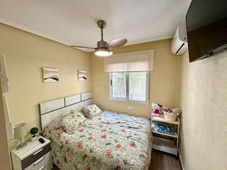 Casa adosada en venta en Urbanizaciones en Guardamar del Segura