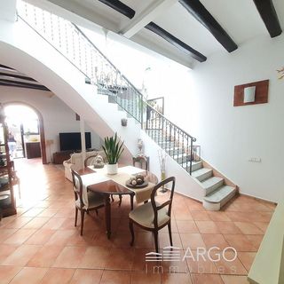 Casa pareada en venta en Centre en Rubí