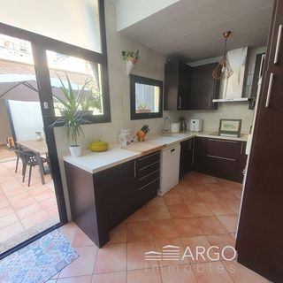 Casa pareada en venta en Centre en Rubí