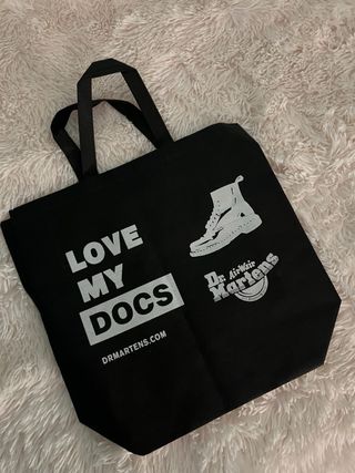 Botas Dr. Martens negras con plataforma