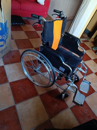 Silla de ruedas plegable