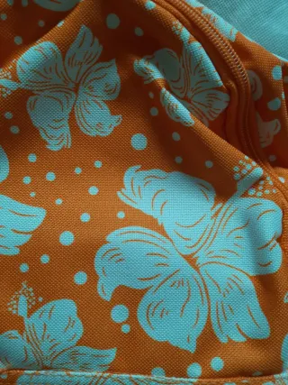 Mochila Angry Fish Naranja Flores