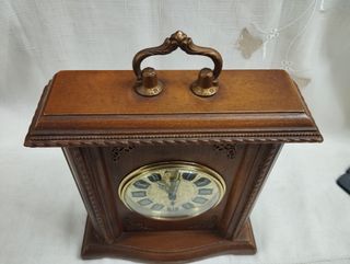 Despertador sobremesa de madera PETER