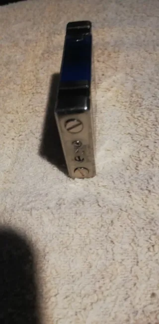 Mechero antiguo D azul