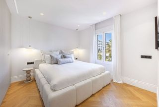 Piso en venta en Puerto Banús en Marbella