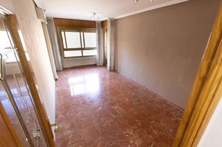 Piso en venta en La Almozara en Zaragoza