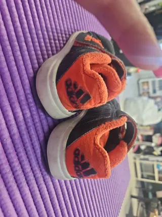 Deportivas niño Adidas Talla 26