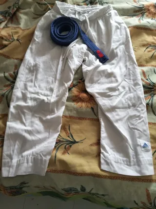 Pantalón Judo Adidas 150/160 + Cinturón Azul
