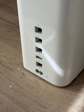 APPLE AIRPORT - 2 Tb