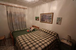 Casa adosada en venta en Yecla