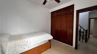Casa adosada en venta en Centro - La Costilla en Rota