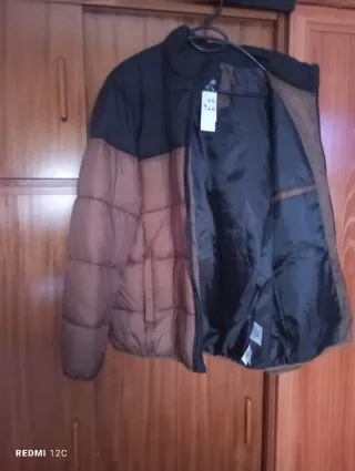 Anorak hombre bicolor.