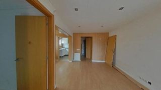 Piso en venta en Singuerlín - Can Franquesa - Les Oliveres en Santa Coloma de Gramanet