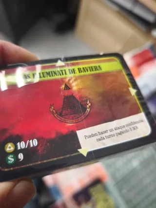 Juego de Mesa Illuminati Edge