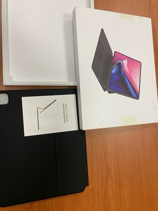 Teclado iPad Air 13 / Pro 12.9 Retroiluminado