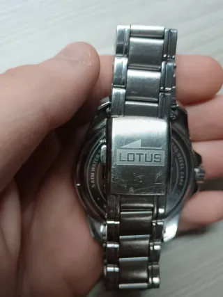 Reloj Lotus Cronógrafo Negro y Plateado