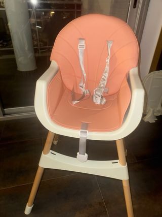 Trona bebé niña 1 mes de uso