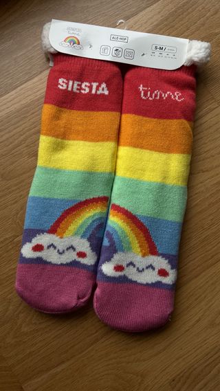 Calcetines Siesta Arcoíris Talla S/M “Ale-Hop”