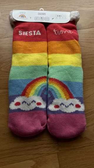 Calcetines Siesta Arcoíris Talla S/M “Ale-Hop”