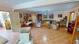 Chalet en venta en La Paz en Alcalá de Guadaira