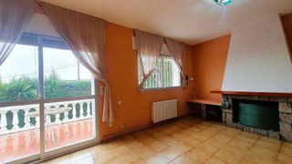 Chalet en venta en Cerro de Alarcón - Puente La Sierra - Mirador del Romero en Valdemorillo