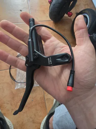 Freno delantero Nut 4 pistones