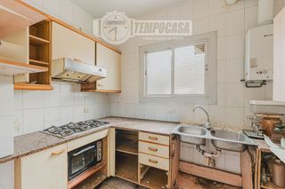 Casa pareada en venta en El Camp de l'Arpa del Clot en Barcelona