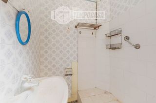 Casa pareada en venta en El Camp de l'Arpa del Clot en Barcelona