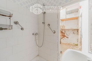 Casa pareada en venta en El Camp de l'Arpa del Clot en Barcelona