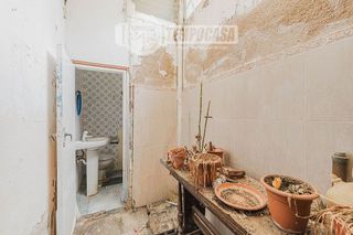 Casa pareada en venta en El Camp de l'Arpa del Clot en Barcelona