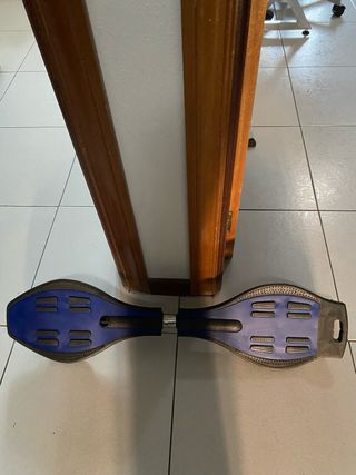 Monopatín 2 ruedas azul