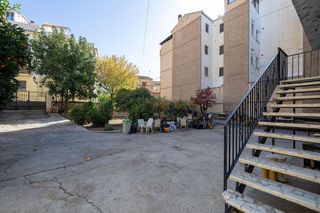 Chalet en venta en Zubia (La)