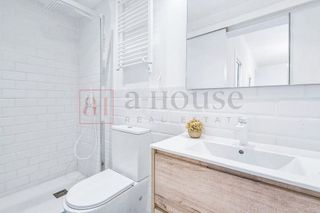 Piso en venta en Can Baró en Barcelona