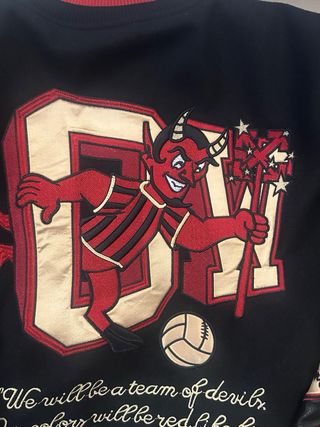 Chaqueta Off-White ac milan