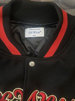 Chaqueta Off-White ac milan