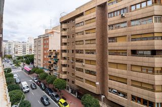 Piso en venta en Barrio Alto - San Félix - Oliveros - Altamira en Almería