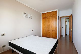 Piso en venta en Santa Catalina - Canteras en Palmas de Gran Canaria(Las)