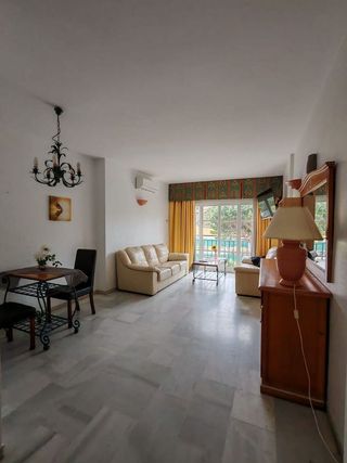 Piso en venta en Calahonda en Mijas