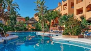 Piso en venta en Calahonda en Mijas
